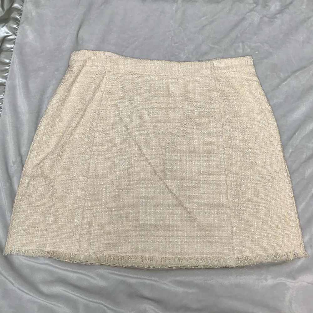 Zara Cream Boucle Tweed Mini Skirt Size S NWT
